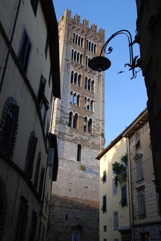 S. Agostino Fronte Mura Lucca Exterior foto